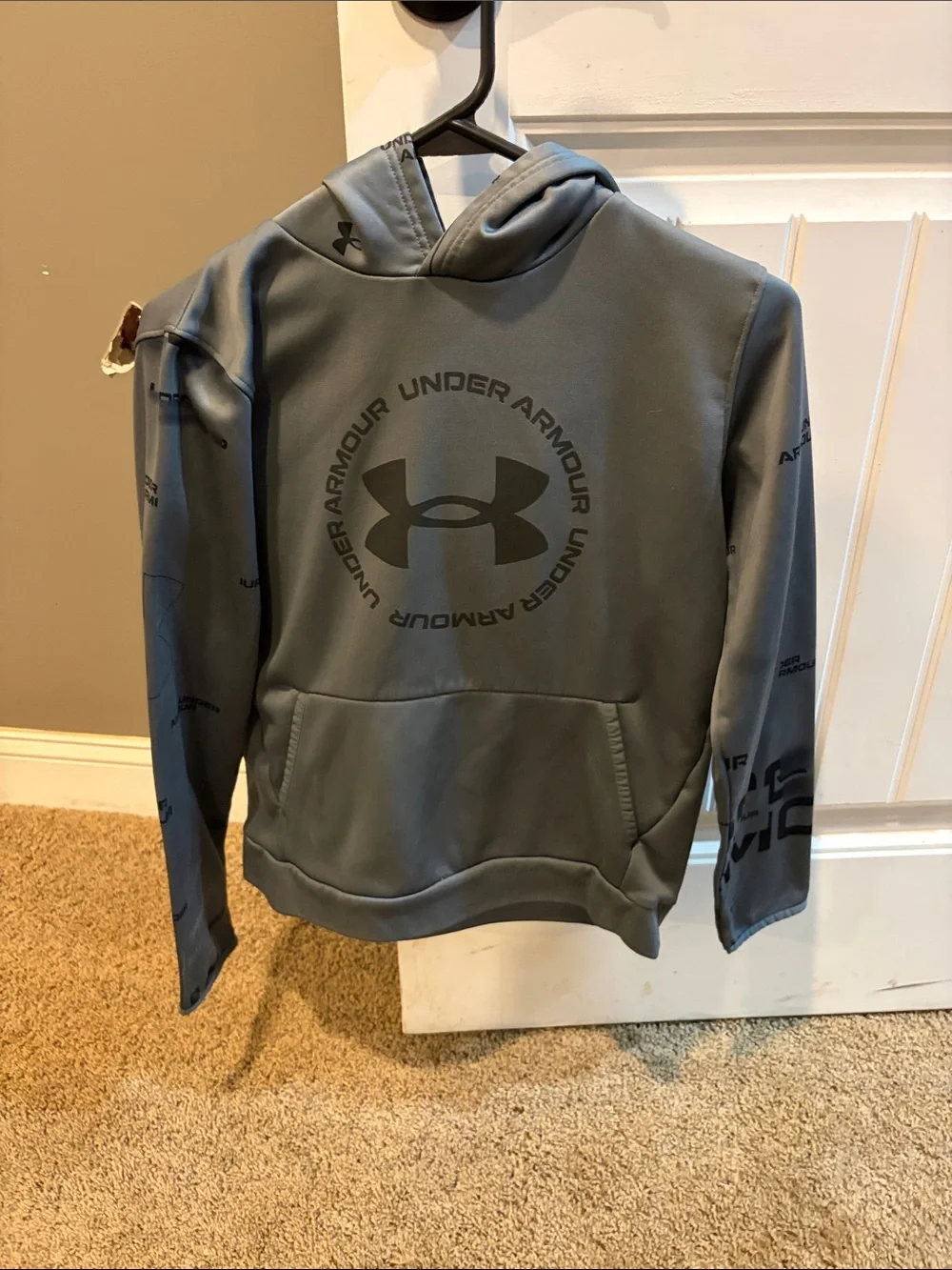 Under Armour Charcoal Gray Pullover Hoodie with Logo